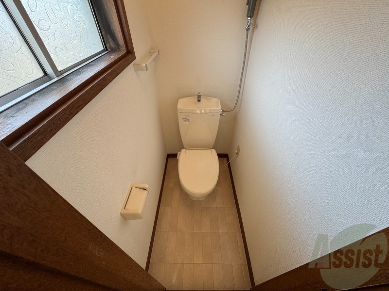 トイレ　嬉しいバストイレ別です！安心して使用できます。