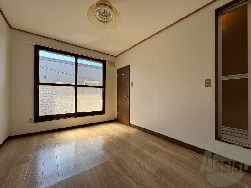 その他部屋・スペース　寝室です。部屋をどう使うかはあなた次第です！