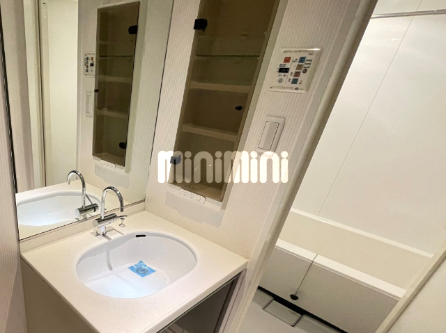 洗面設備　※他号室の写真を使用しております。