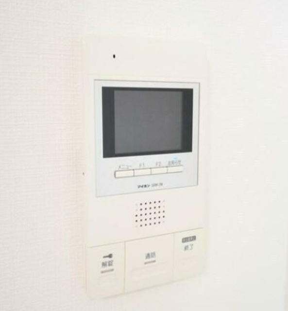 セキュリティ　写真は同タイプ住居です。