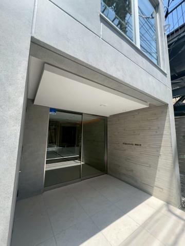 エントランス　ゆとりのあるエントランスです