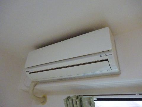 ロイヤルシャトー　その他設備　エアコン