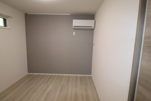 その他部屋・スペース　洋室５．８帖？