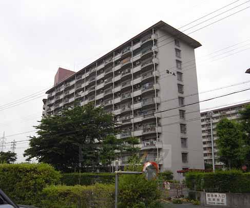 建物外観　堂々とした外観