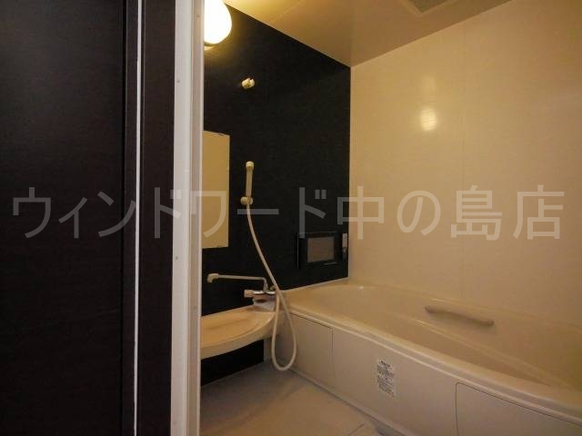 バス・シャワールーム　詳細は、ウィンドワード中の島店までご相談下さい。