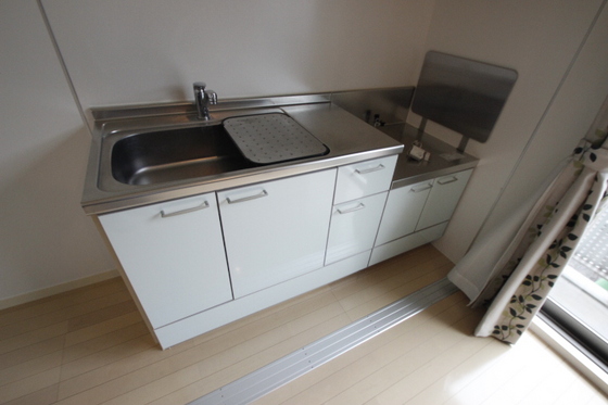 キッチン　※他の号室の写真になります。
