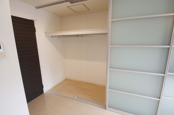 収納　※他の号室の写真になります。