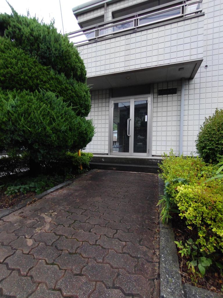 エントランス　エントランス