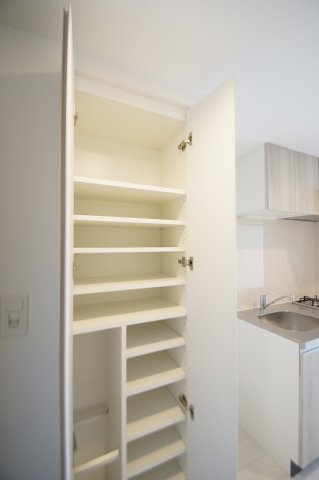 収納　シューズBOX