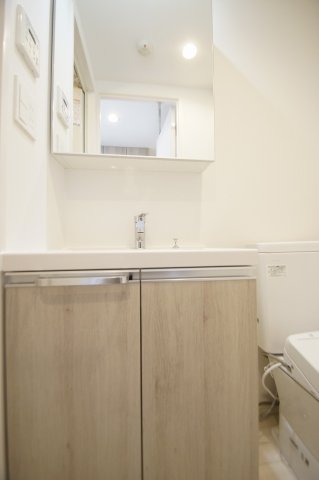 洗面設備　コンパクトで使いやすい洗面所