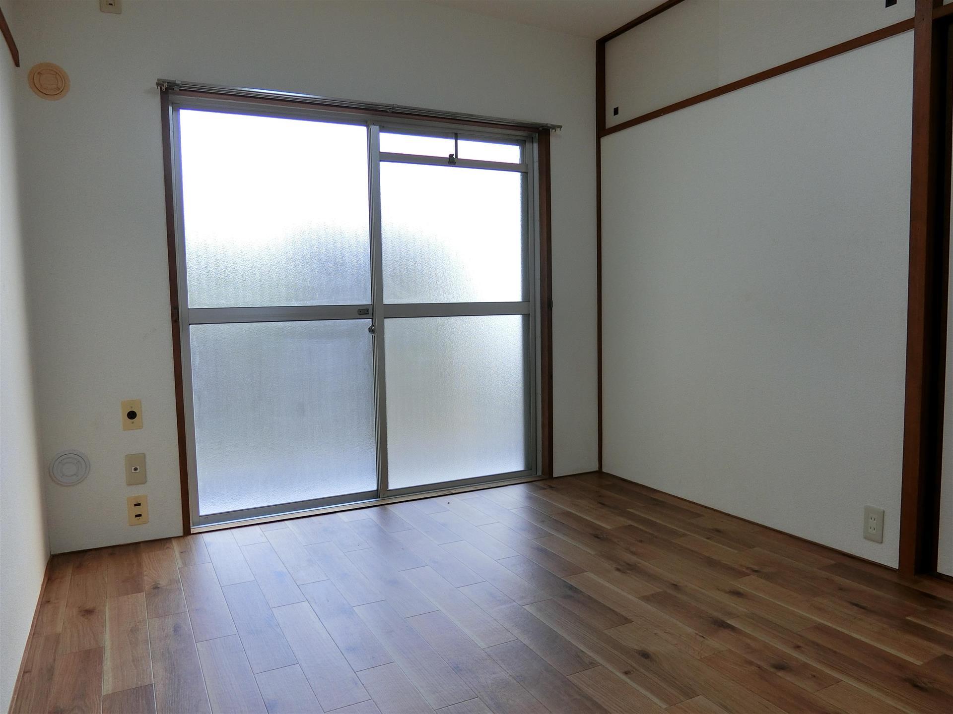 その他部屋・スペース　バルコニーに面した明るい洋室6帖♪