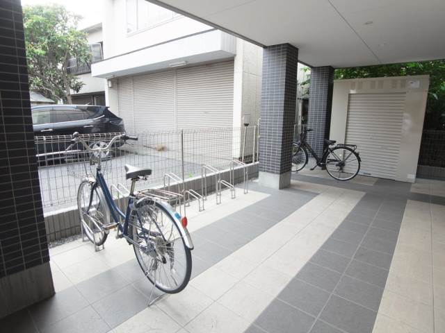 駐車場　駐輪場