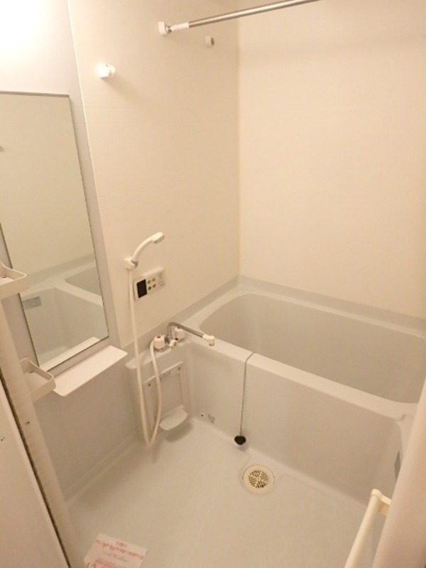 バス・シャワールーム　図面と現状に相違がある場合には現状を優先