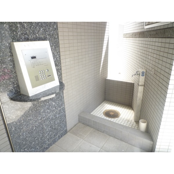 エントランス　ペット足洗い場