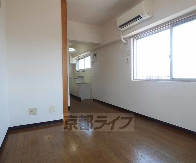 居室・リビング　きれいなお部屋です。