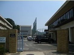 中学校　三和中学校（中学校）まで850m