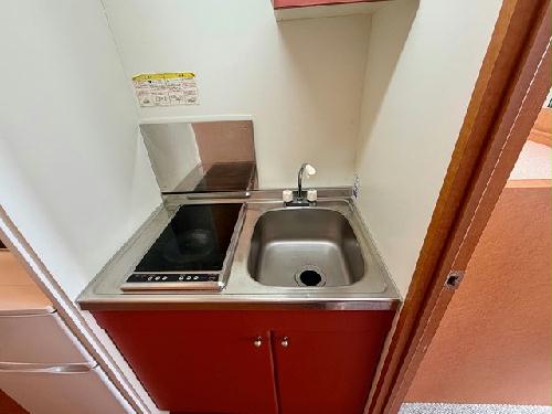 キッチン　設備・仕様は号室により異なる為、現状を優先いたします。