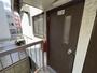 玄関　別部屋同間取りのお写真となります。参考にご覧くださいませ。