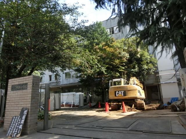 小学校　駒本小学校（小学校）まで130m