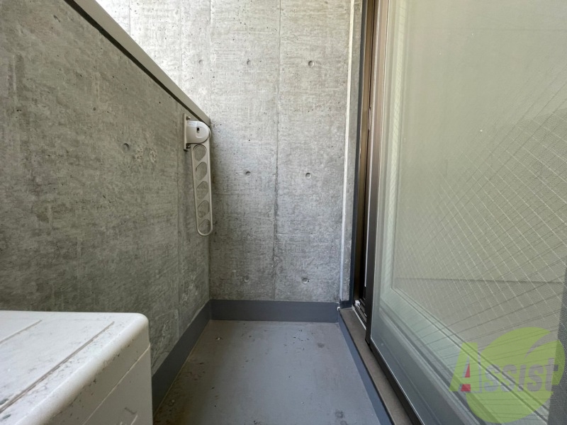 バルコニー　バルコニーが付いていますので一息ついてみてはいかがですか。