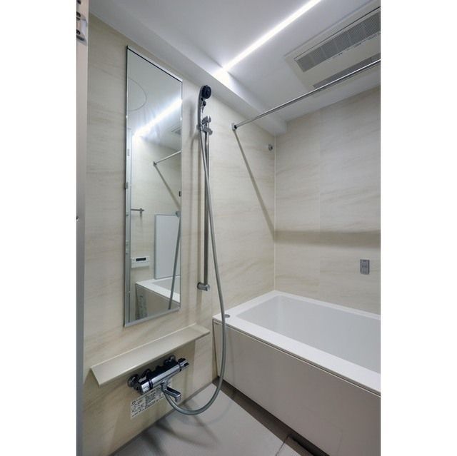 バス・シャワールーム　※別部屋参考写真