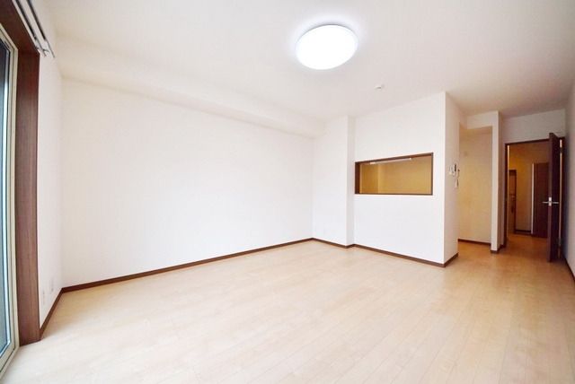 居室・リビング　※同建物　同タイプ間取り　設備施工例　現況優先