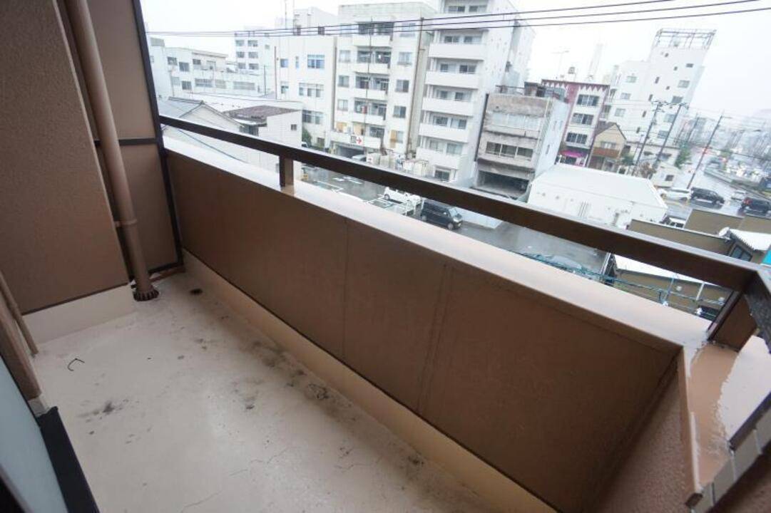 バルコニー　バルコニー
