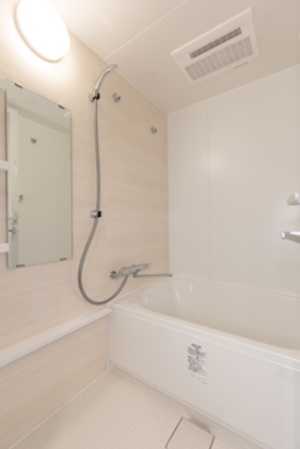 バス・シャワールーム　※写真は同タイプ住戸です。