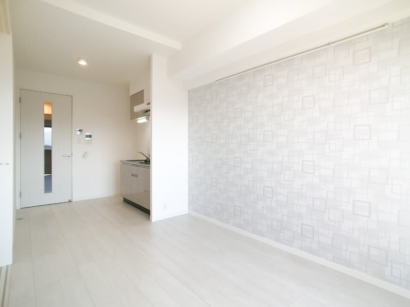 居室・リビング　白を基調とした綺麗なリビングですね