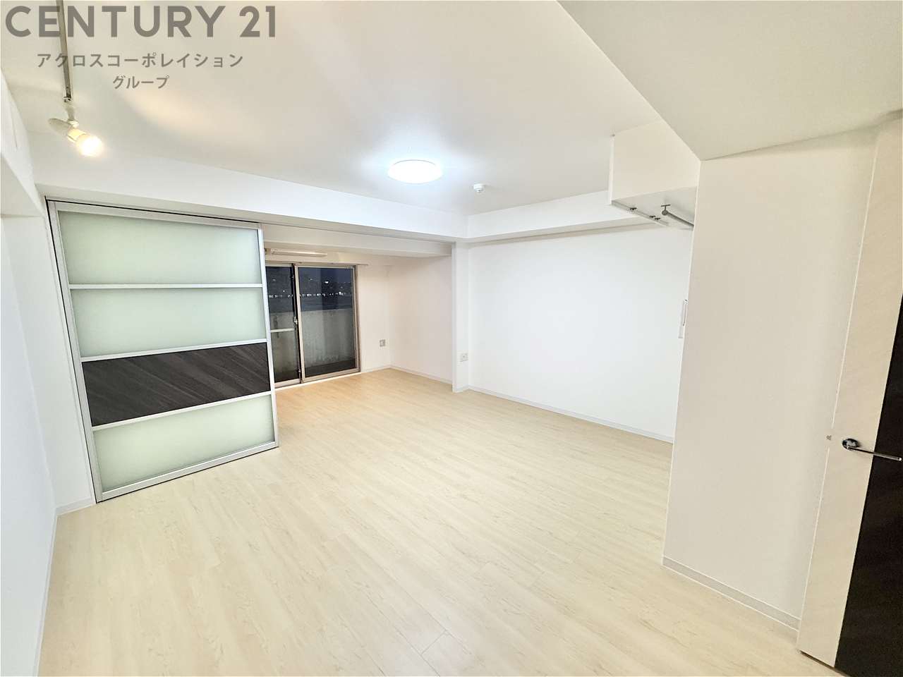 居室・リビング　綺麗で広いリビング