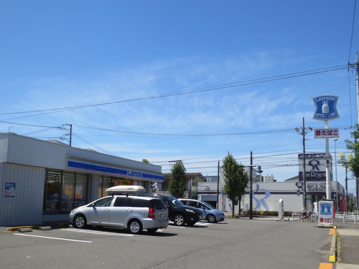 コンビニ　ローソン（コンビニ）まで400m