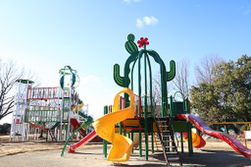 公園　朝宮公園（公園）まで1000m