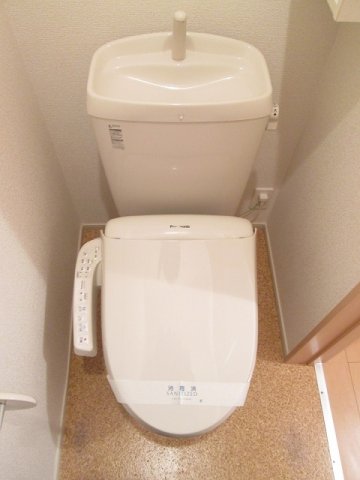 トイレ　落ち着いたトイレです