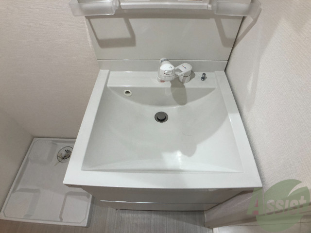 洗面設備　シャンプードレッサー。身支度はここでばっちり。