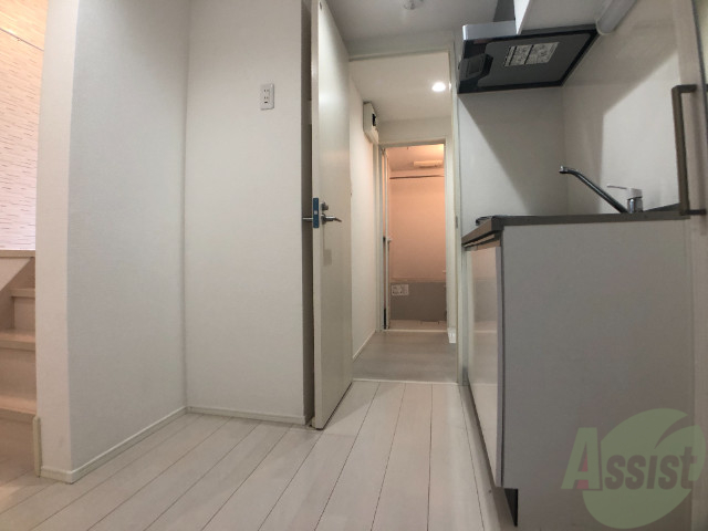 玄関　玄関の様子です。明るい印象ですね。気分もあがりそう。