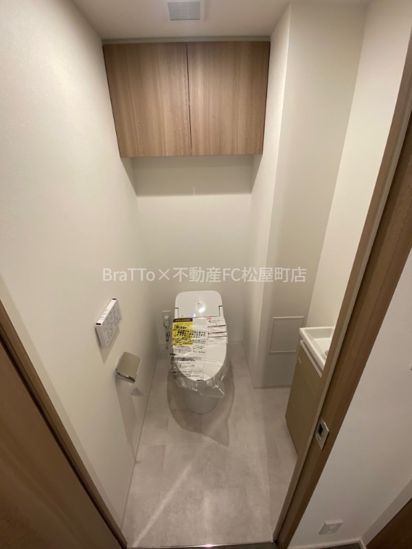 トイレ　トイレ（ウォシュレット付き）