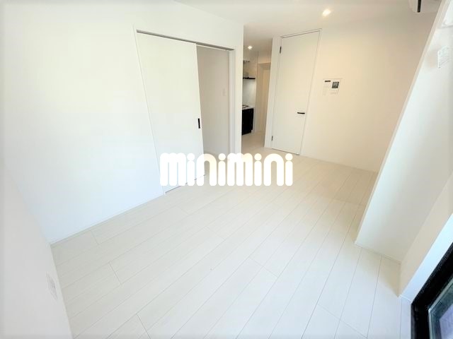 居室・リビング　※同間取り１０２号室のものです。