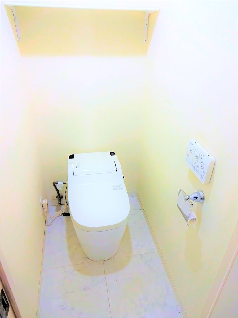 トイレ　トイレ