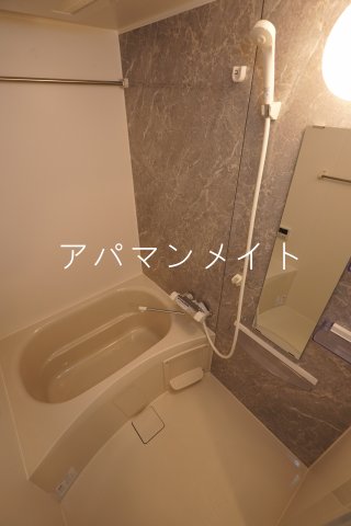 バス・シャワールーム　ゆったり過ごせるお風呂です