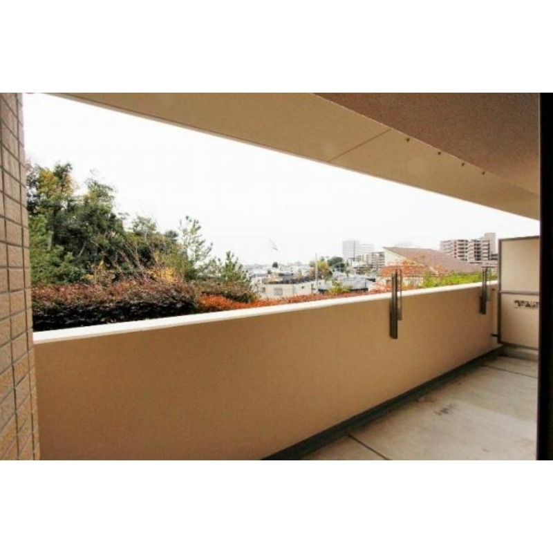 バルコニー　バルコニーです♪