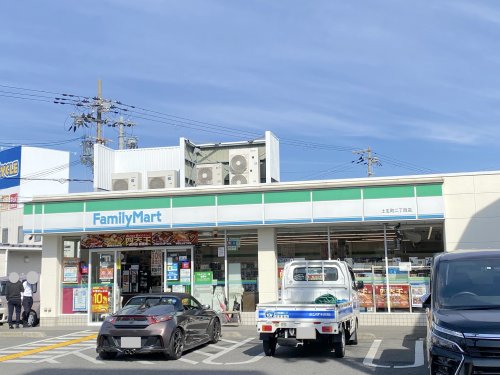 コンビニ　ファミリーマート 土生町二丁目店（コンビニ）まで215m