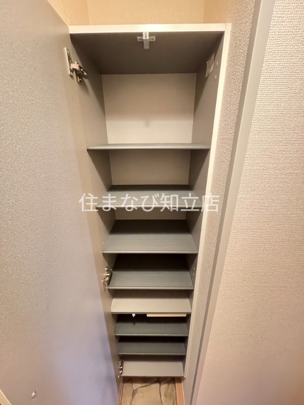 玄関　別部屋写真