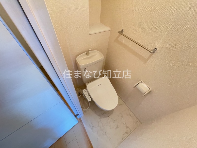 トイレ　別部屋写真