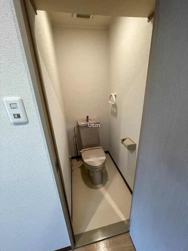 トイレ　※別のお部屋の写真です