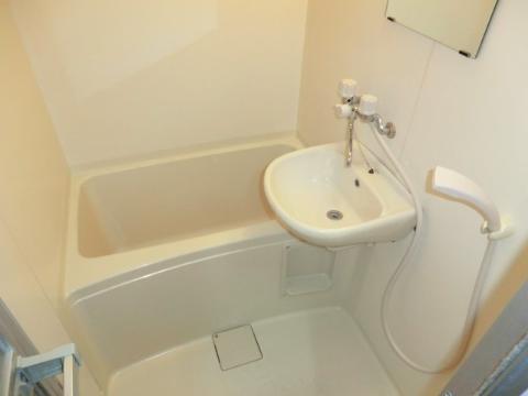 バス・シャワールーム　バス