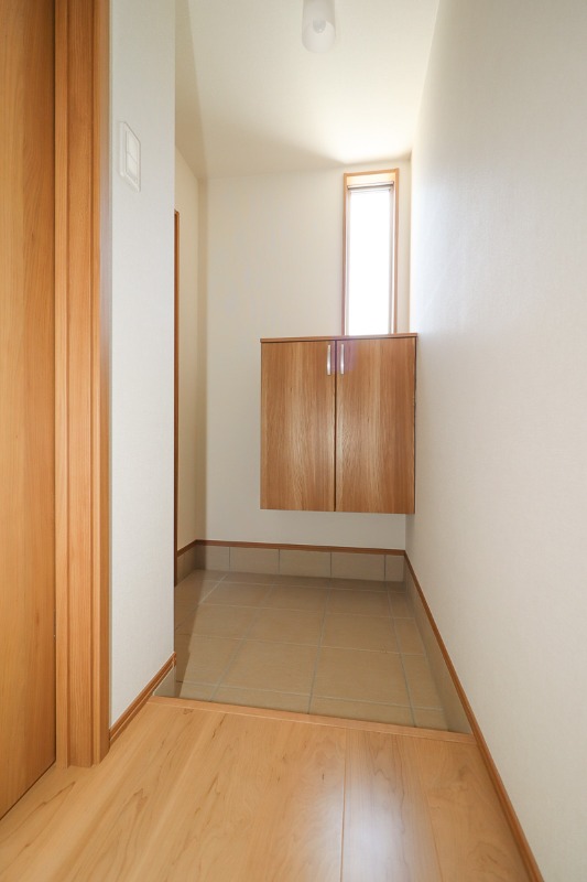 玄関　図面と現状に相違がある場合には現状を優先