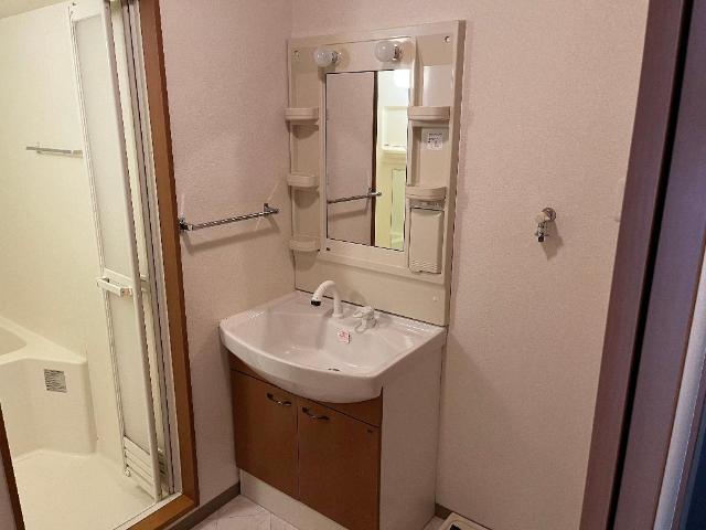 洗面設備　洗髪洗面化粧台