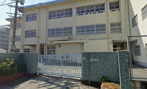 小学校　福岡市立那珂小学校（小学校）まで977m