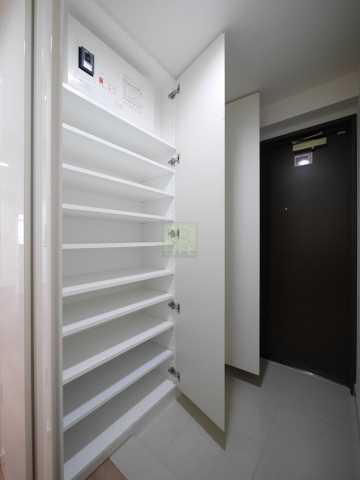 玄関　内装写真　別部屋参考写真