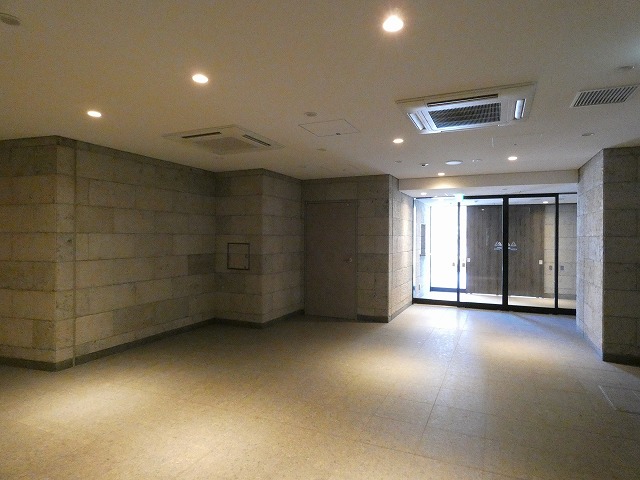 エントランス　エントランス